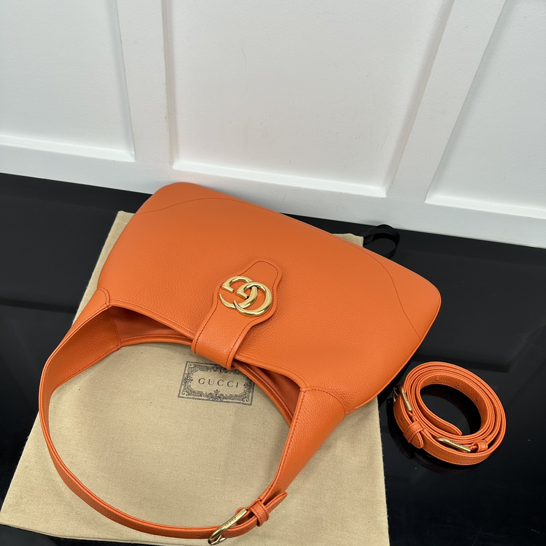 Gucci Hobo Bags